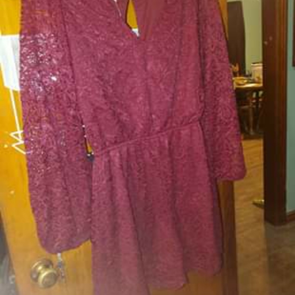 Romper - Picture 2 of 3